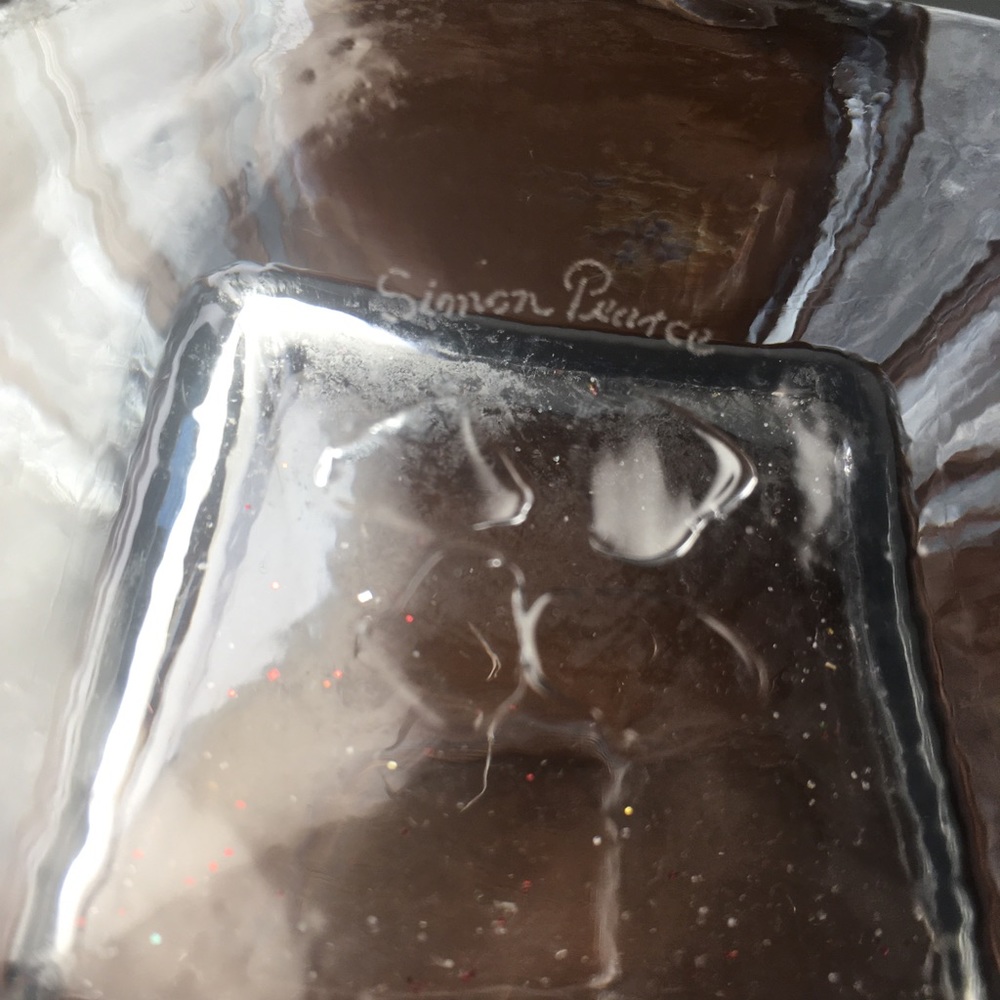 Simon Pearce glass vase with signature - Picture 2 of 5